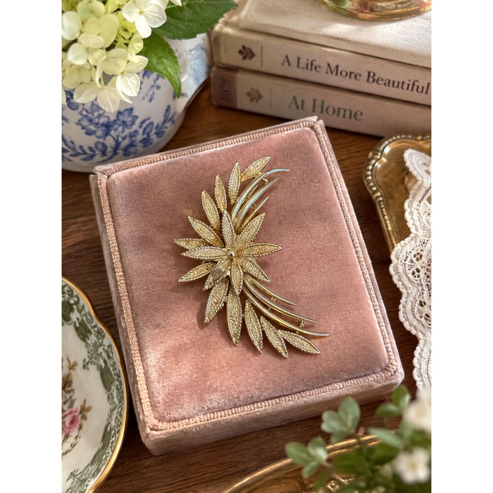 Vintage Gold Tone Floral Brooch Textured Leaf Spray Statement Pin